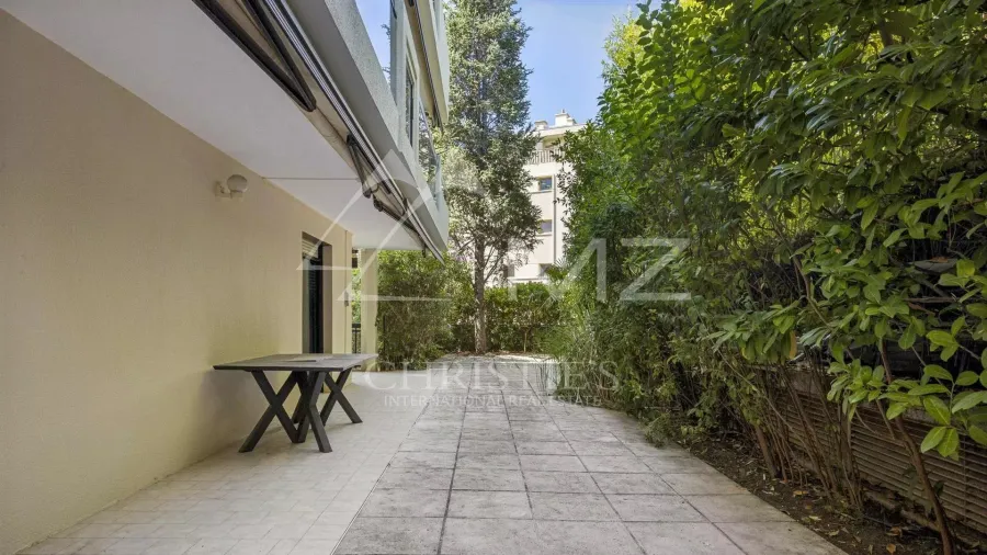 Quartier Montrose, appartement de 3 pièces avec jardin de 148m2 - 9
