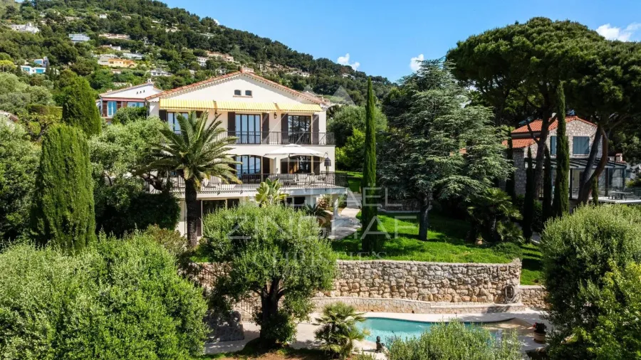 Roquebrune-Cap-Martin - Brand-new villa à côté de Monaco - 2
