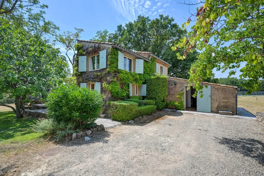 30 minutes from Aix-en-Provence – Authentic 19th-century country house in the heart of an estate of over 5 hectares - 4