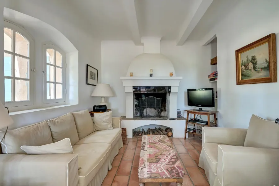 30 minutes from Aix-en-Provence – Authentic 19th-century country house in the heart of an estate of over 5 hectares - 7