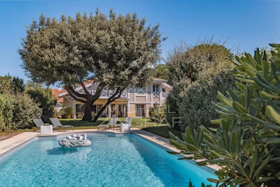 Élégante villa à quelques pas de la plage - 2