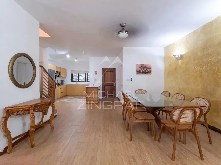 Élégant duplex meublé de 3 chambres en suite avec jardin – Rivière Noire - 6