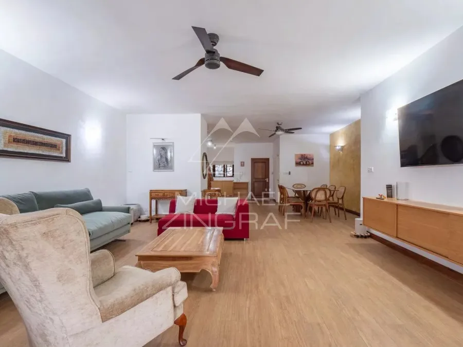 Élégant duplex meublé de 3 chambres en suite avec jardin – Rivière Noire - 8