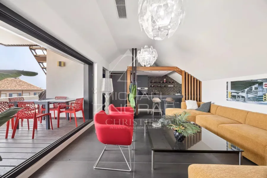 ANTIBES – LOFT D'ARCHITECTE D'EXCEPTION