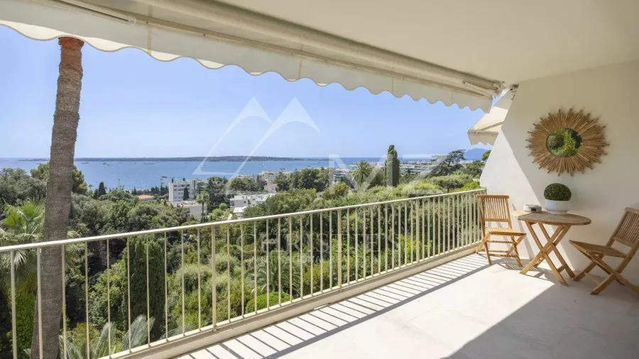 Magnifique deux pièces à la vue mer panoramique