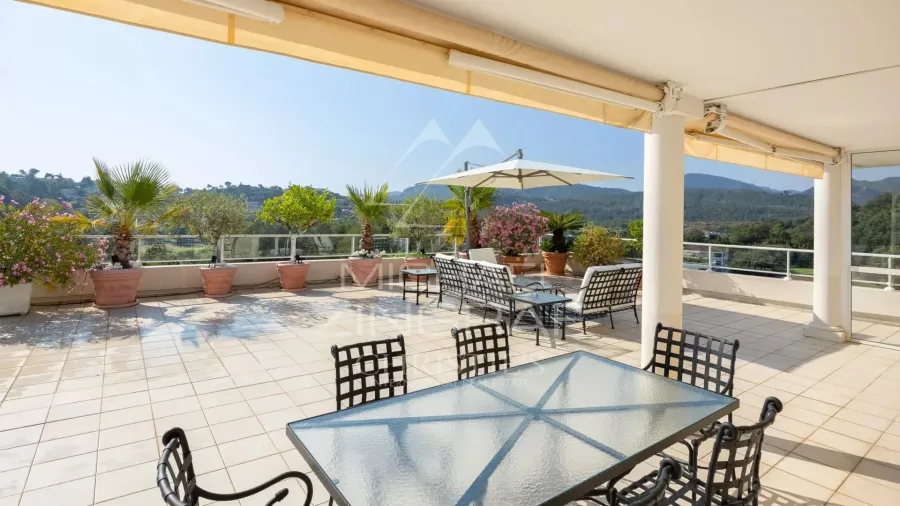 Mandelieu Riviera Golf – Appartement au dernier étage - Proche Cannes - 2