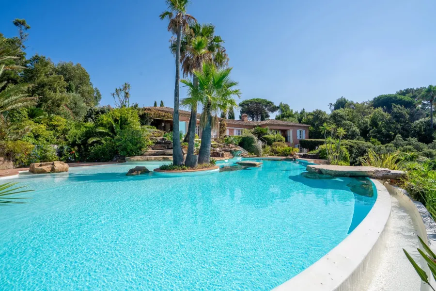 Gigaro - Proche Saint-Tropez - Villa pieds dans l'eau - 4