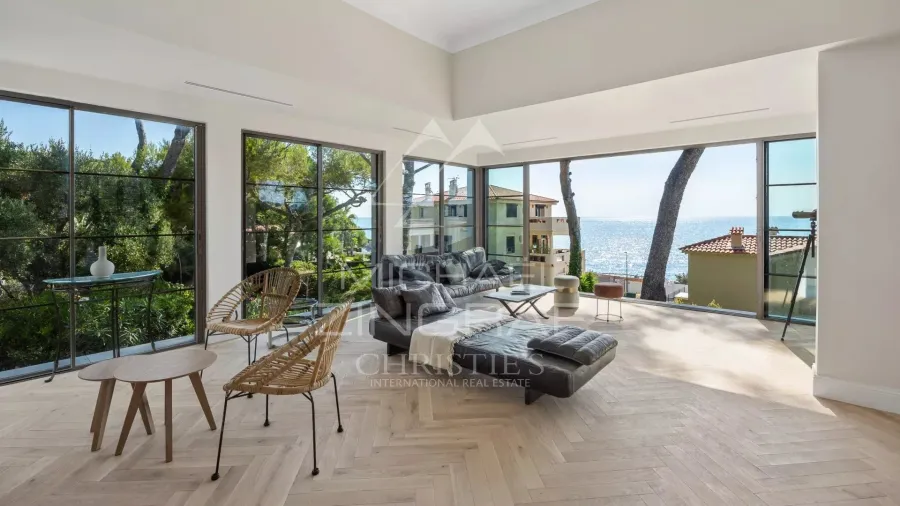 Cap d’Antibes – Versant Est - Villa entièrement rénové Vue Mer - 3