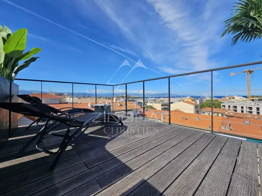 ANTIBES – LOFT D'ARCHITECTE D'EXCEPTION - 2