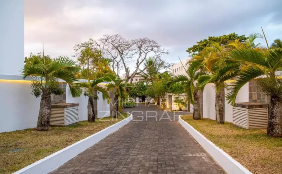 Île Maurice – Villa d’Exception de 4 Chambres Pieds dans l’Eau avec Vue Panoramique sur l’Océan à Pointe aux Canonniers - 6