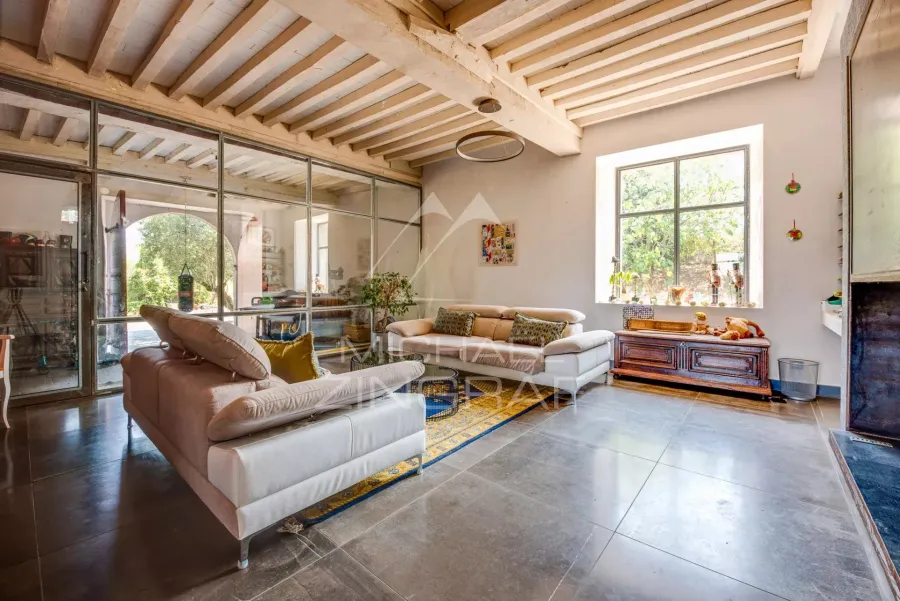 Deux maisons de caractère au cœur de plus de 5 000 m² - 6