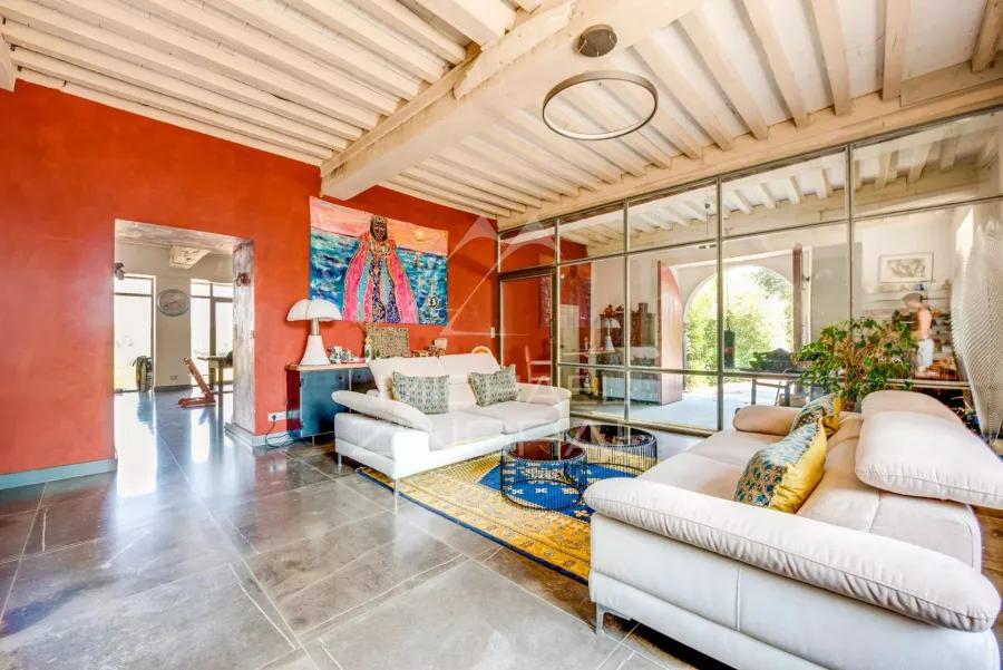 Deux maisons de caractère au cœur de plus de 5 000 m² - 5