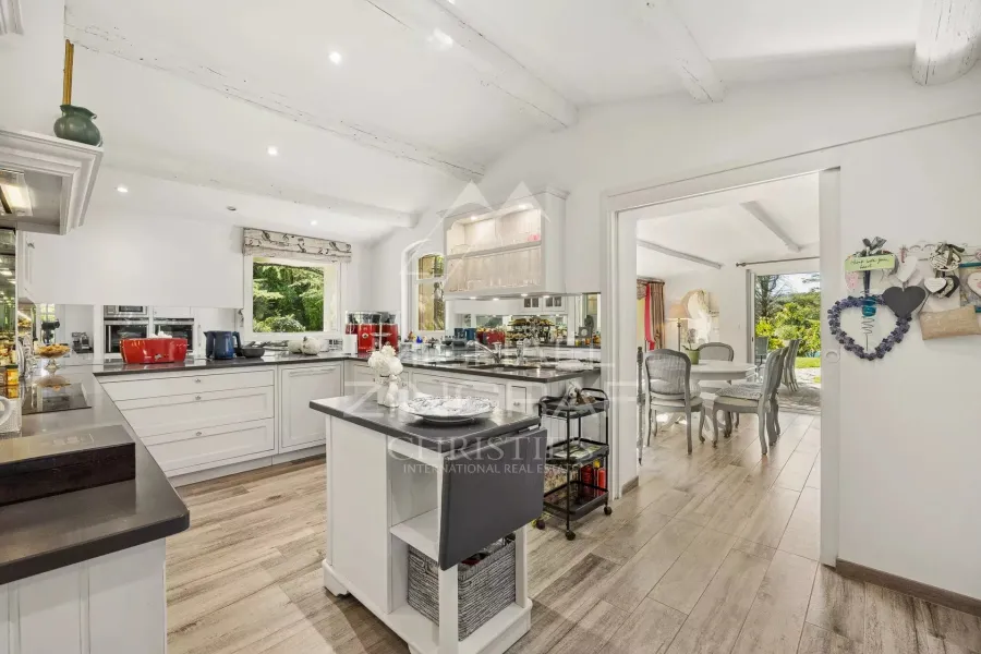 Villa provençale dans un domaine sécurisé - 9