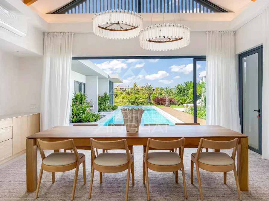 Exklusive Villa mit 4 Schlafzimmern im Herzen des Mont Choisy Golf Estate - 1