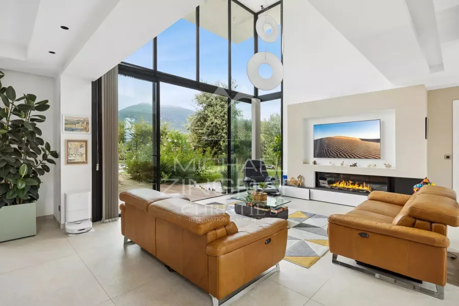 Zeitgenössische Villa in einer begehrten Wohngegend von Roquefort-les-Pins - 7