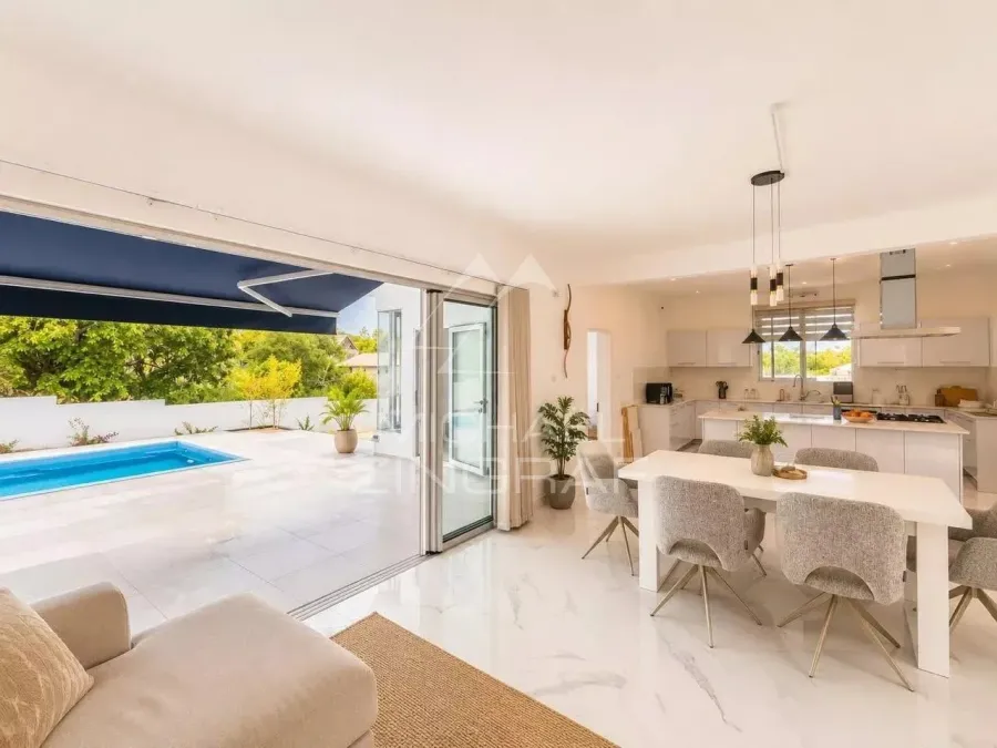 Villa Moderne & Sécurisée avec Piscine – Petite Rivière Noire - 3
