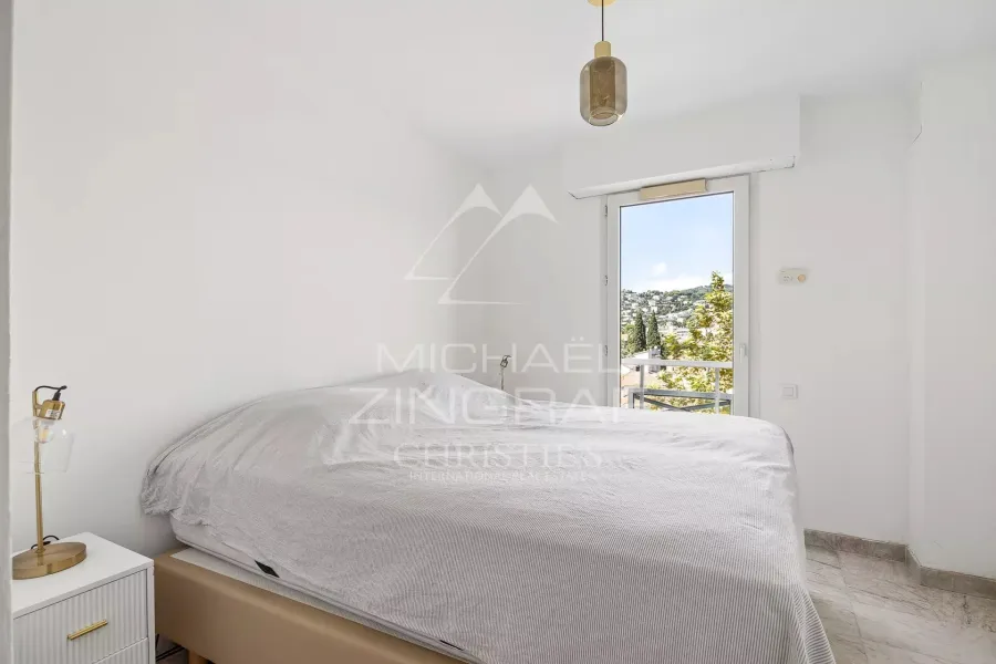 Exclusivité - Golfe-Juan – Appartement traversant rénové avec terrasse, piscine et parking - 8