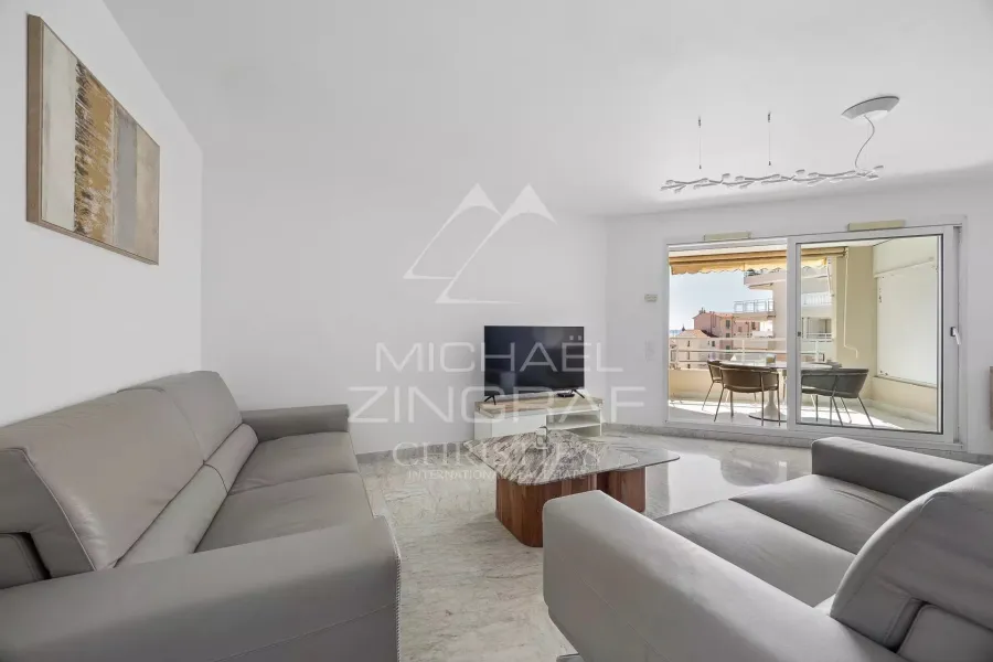 Exclusivité - Golfe-Juan – Appartement traversant rénové avec terrasse, piscine et parking - 4
