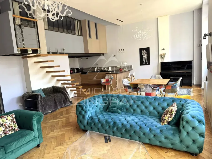 Lyon 6e Place Puvis de Chavannes - Loft familial rénové -  4 chambres & bureau - 3