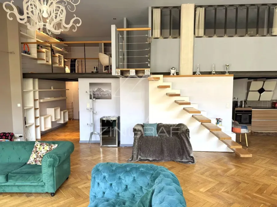 Lyon 6e Place Puvis de Chavannes - Loft familial rénové -  4 chambres & bureau - 4
