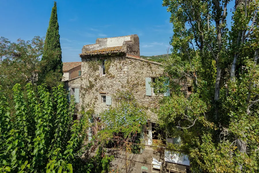 Propriété d'Exception Aux Portes d'Aix-en-Provence : Magnanerie du XVIIIe Rénovée - 6