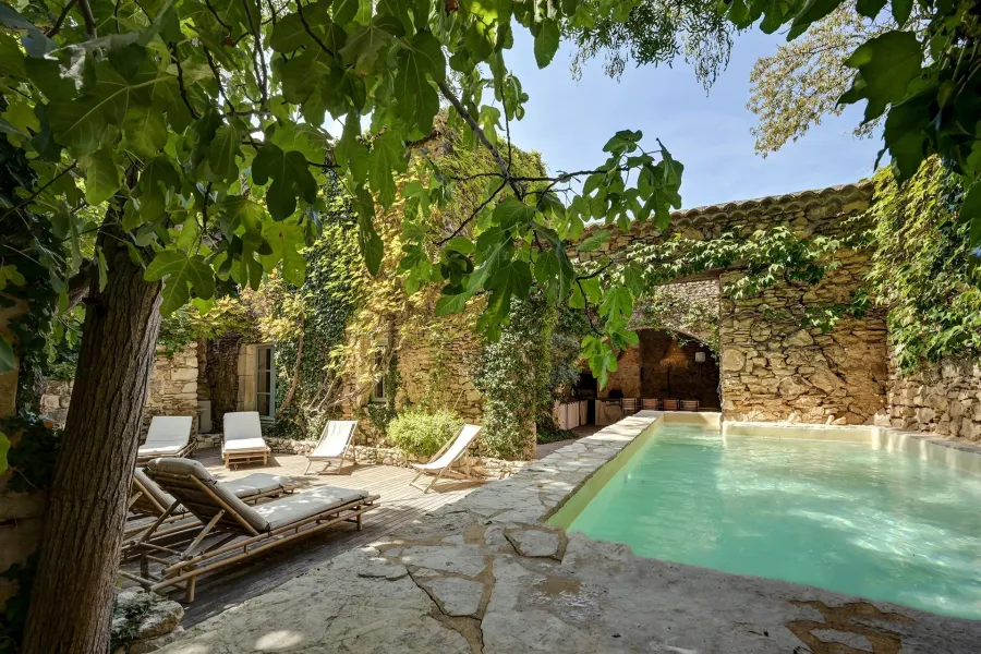 Propriété d'Exception Aux Portes d'Aix-en-Provence : Magnanerie du XVIIIe Rénovée - 3