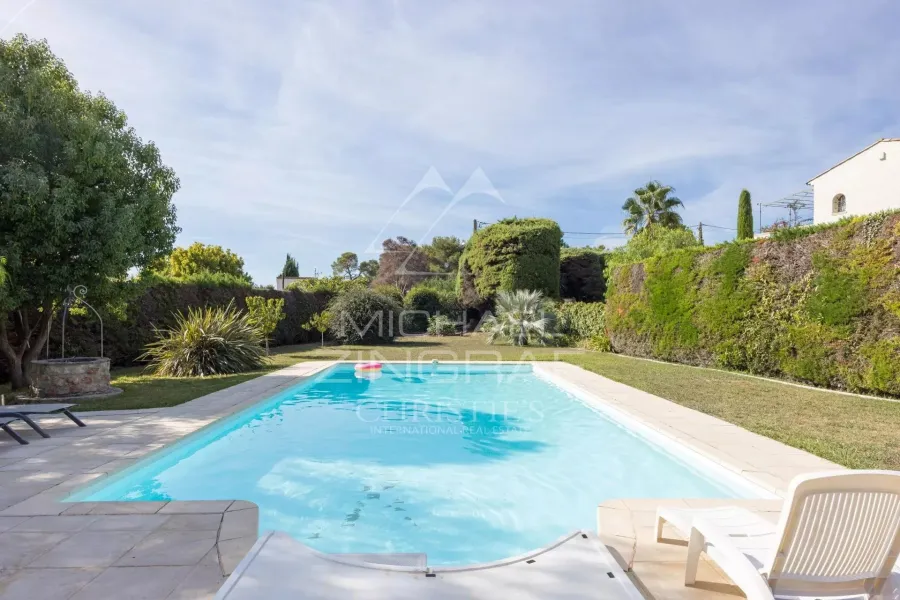 Antibes – Élégante villa avec piscine - 3