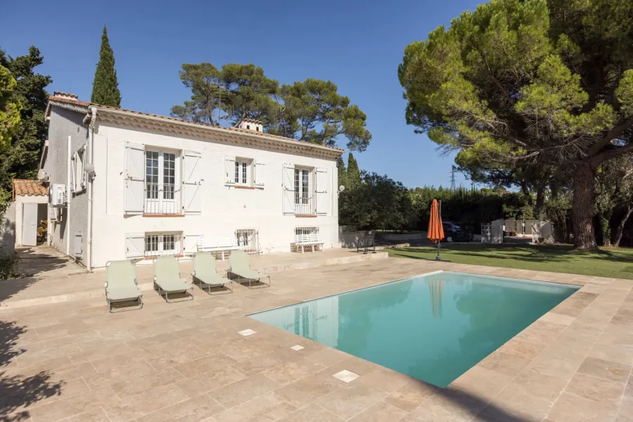 Mougins – Villa familiale avec piscine et court de tennis - 2