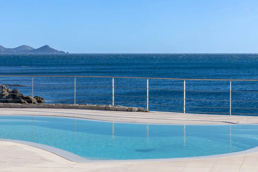 Les Issambres – Exceptional waterfront property – between Cannes and Saint-Tropez - 5
