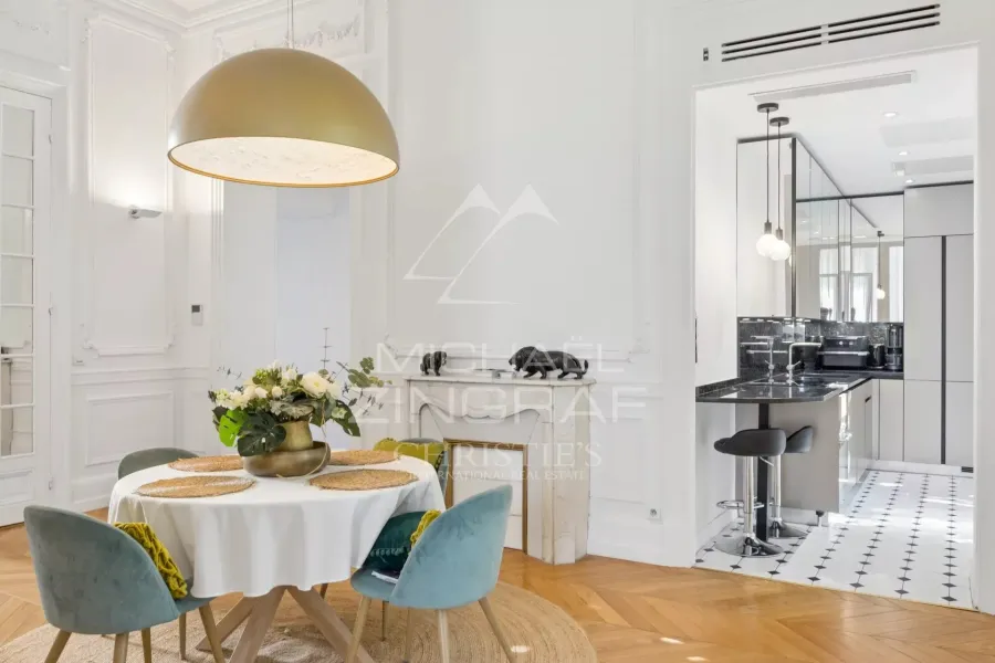 Bel appartement plein de charme, situé dans un élégant immeuble ancien de caractère - 6