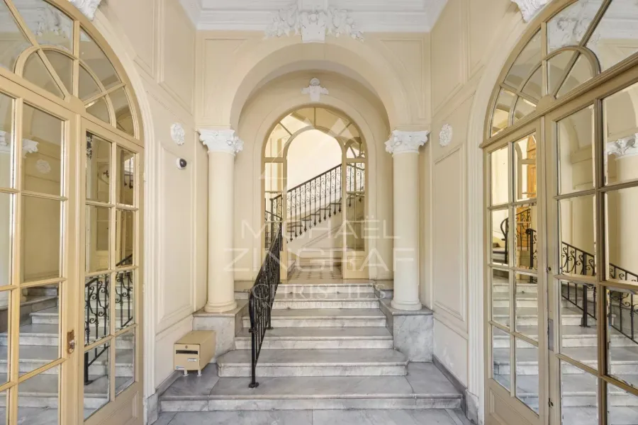 Bel appartement plein de charme, situé dans un élégant immeuble ancien de caractère - 4