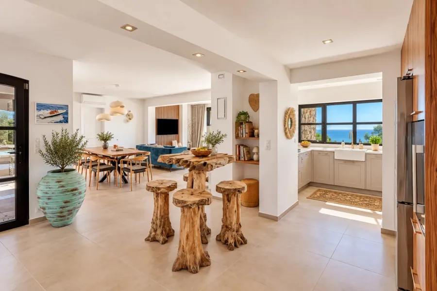 A Contemporary Gem with Panoramic Ocean Views - Les Issambres - 6