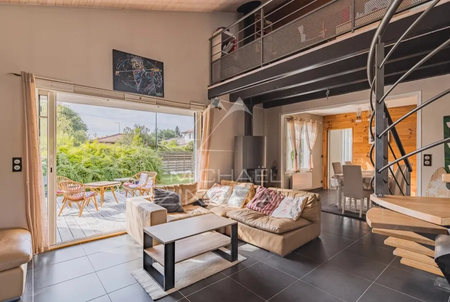 VILLA FAMILIALE AVEC DEPENDANCE AU CALME PROCHE MARCHE - 5