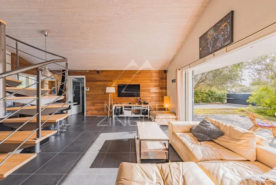 VILLA FAMILIALE AVEC DEPENDANCE AU CALME PROCHE MARCHE - 6
