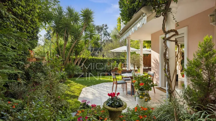 MANDELIEU-LA NAPOULE - APPARTEMENT EN DUPLEX AVEC JARDIN - 5