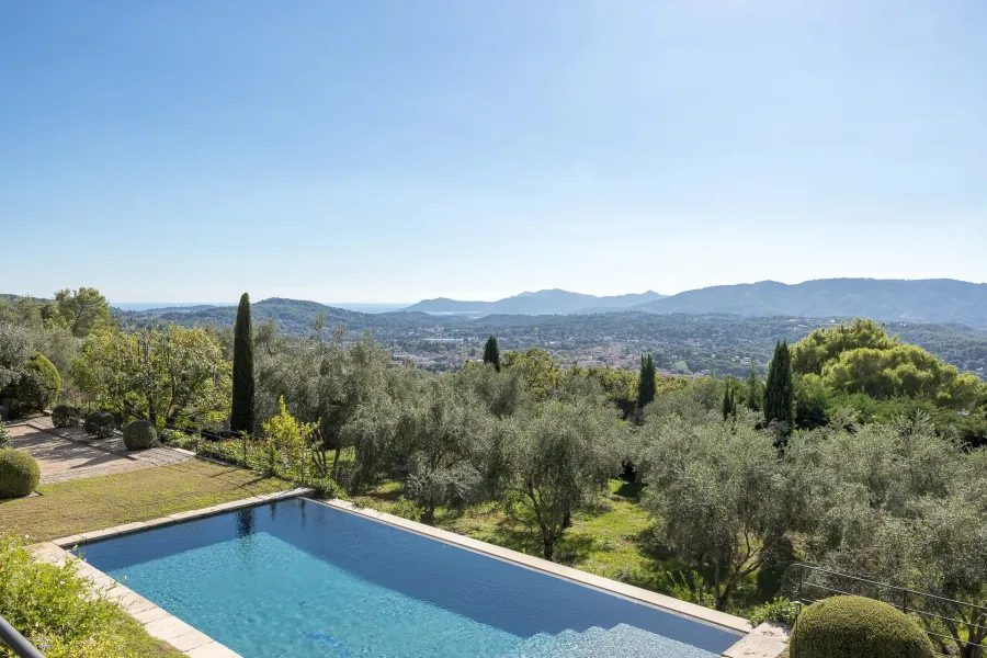 Proche Mougins – Bastide moderne, panorama d’exception - 2