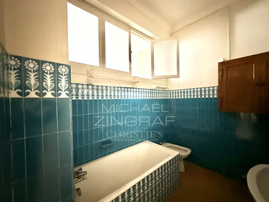 NICE - CARRÉ D'OR -  RARE OPPORTUNITÉ / Appartement a rénover : - 6