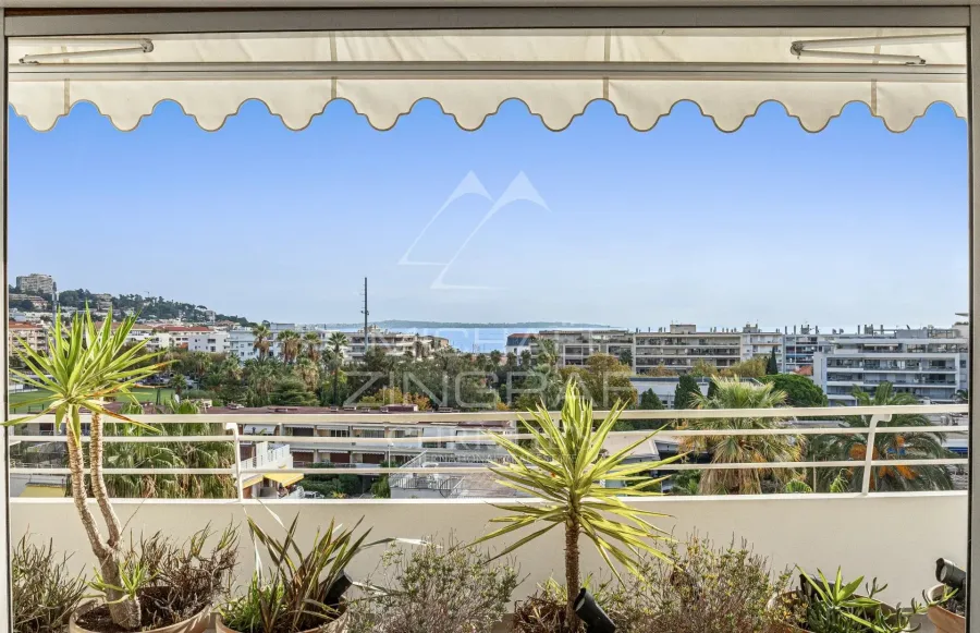 Cannes – Croisette – Élégant 3 pièces rénové avec terrasses et vue mer - 4