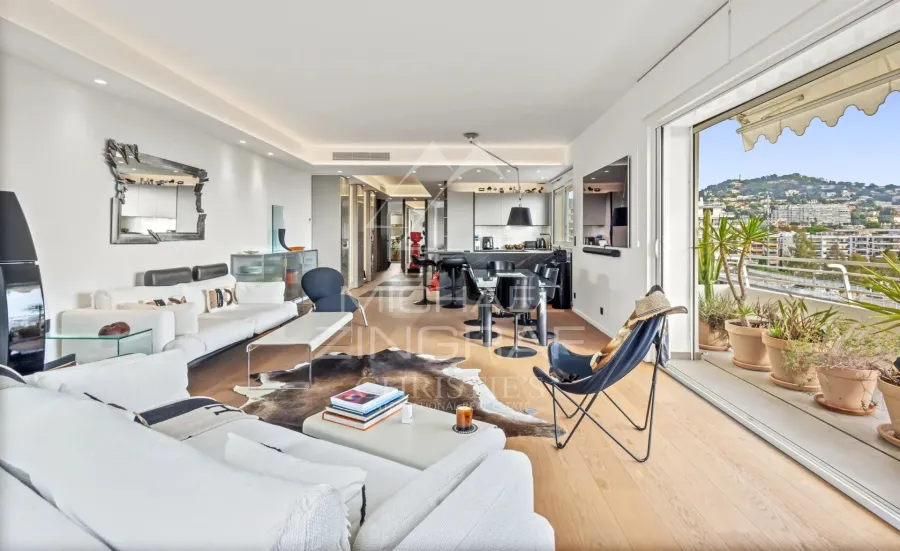 Cannes – Croisette – Élégant 3 pièces rénové avec terrasses et vue mer - 5