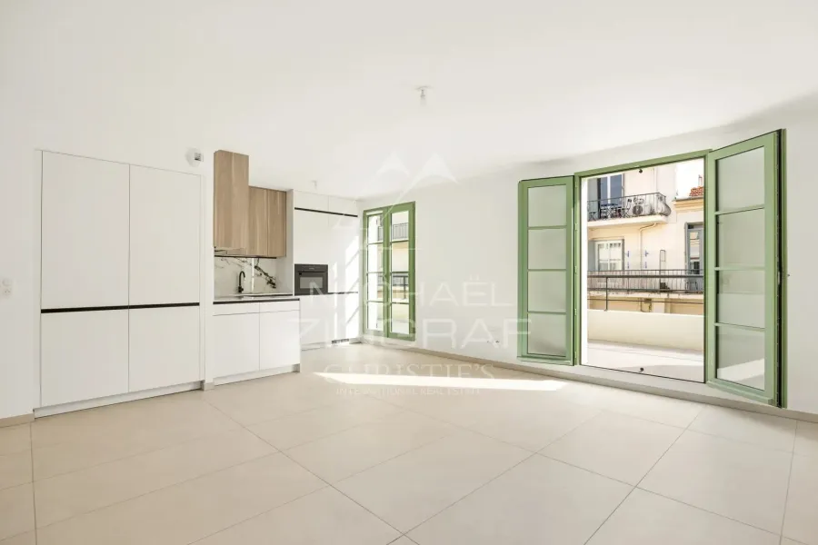EXCLUSIVITÉ – NICE CENTRE / À PROXIMITÉ DU CARRÉ D’OR | 3 PIÈCES – 78 M² – ÉTAGE ÉLEVÉ - 2