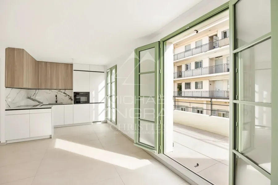 EXCLUSIVITÉ – NICE CENTRE / À PROXIMITÉ DU CARRÉ D’OR | 3 PIÈCES – 78 M² – ÉTAGE ÉLEVÉ - 3