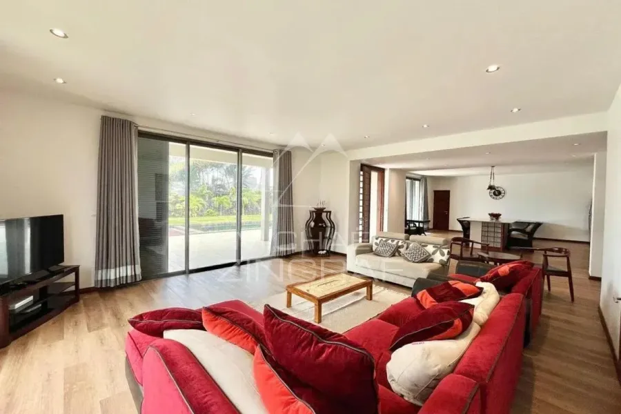 Villa élégante de 4 chambres avec vue mer – Vieux Grand Port - 8