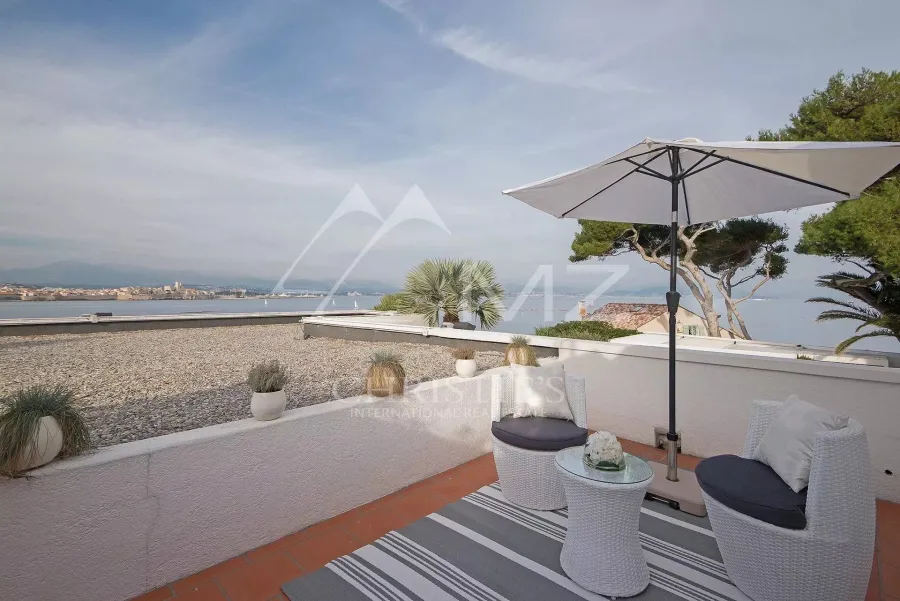 Cap d'Antibes - Unique villa pieds dans l'eau - 5