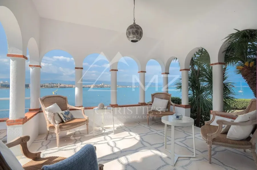 Cap d'Antibes - Unique villa pieds dans l'eau - 4