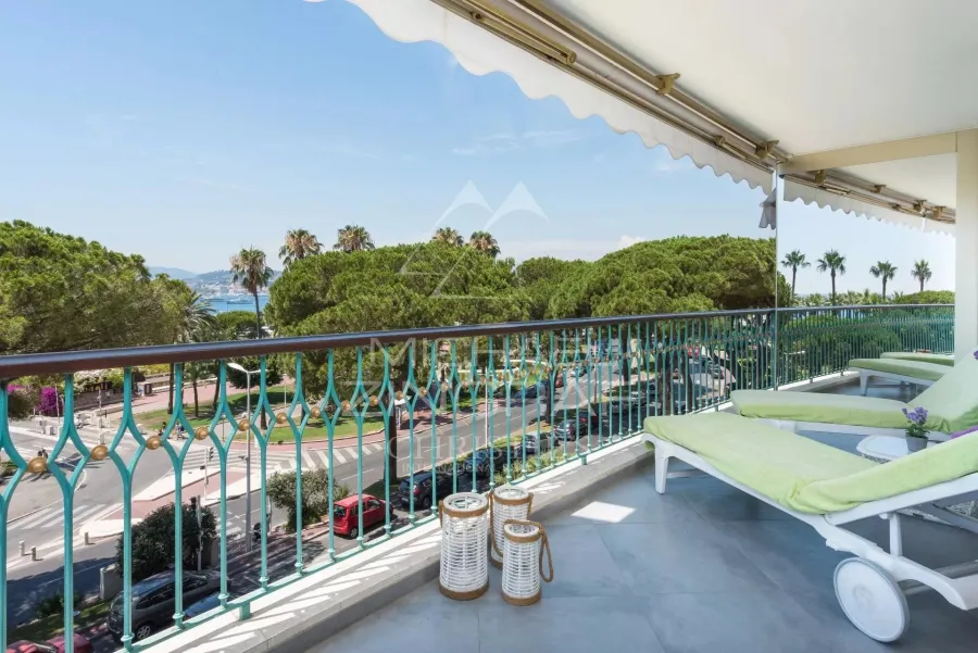 Cannes - Croisette - Appartement avec vue mer