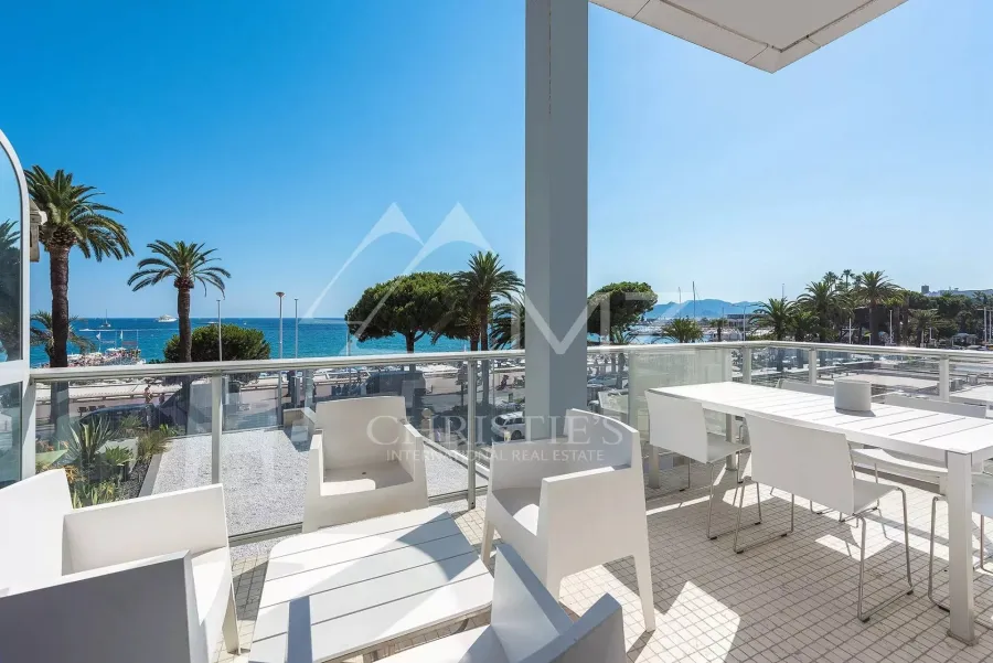 Cannes - Croisette - Somptueux appartement