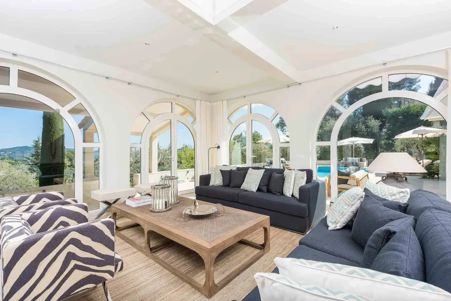Mougins - Villa rénovée dans domaine privé - 5