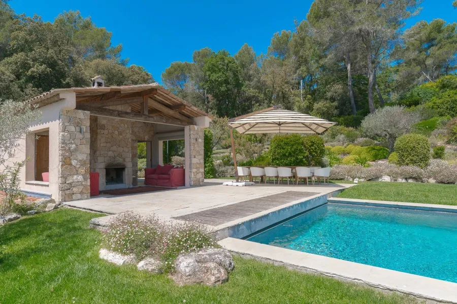 Arrière-pays cannois - Superbe villa dans prestigieux domaine privé - 3