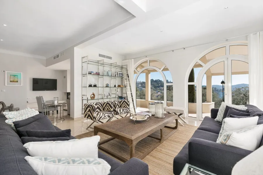 Mougins - Villa rénovée dans domaine privé - 6