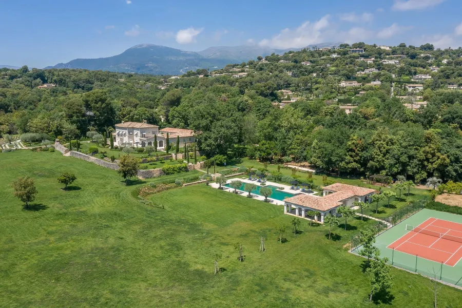 Proche Saint-Paul de Vence - Majesteuse propriété - 2